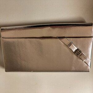 Vintage Metallic Silver Clutch Purse with Clasp